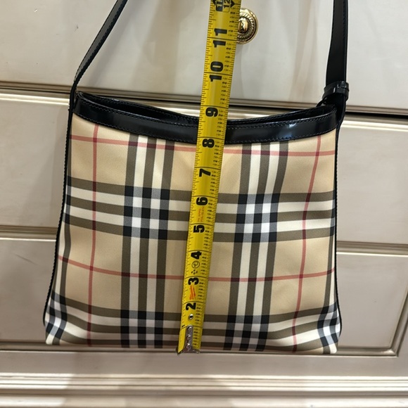 Burberry bag - Picture 4 of 6